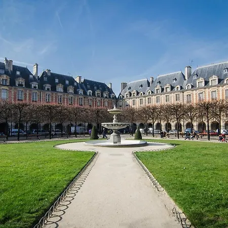 New & Design In The Heart Of Le Marais 아파트