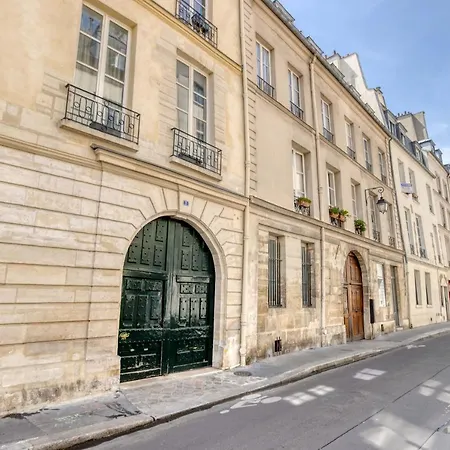 New & Design In The Heart Of Le Marais شقة باريس