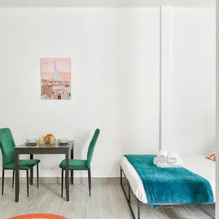 New & Design In The Heart Of Le Marais * Paris